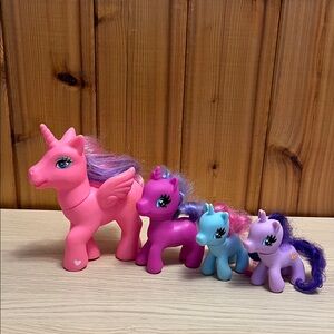 Colorful Unicorn Toy Set